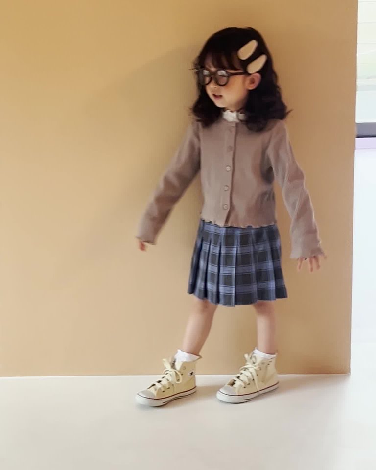 Dannie and Lilou スカート ヘアクリップ 2点セット Dannie and Lilou スカート ヘアクリップ 2点セット Dannie and Lilou