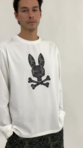 アウトラインロゴパターン ロングスリーブTシャツ｜Psycho Bunny 