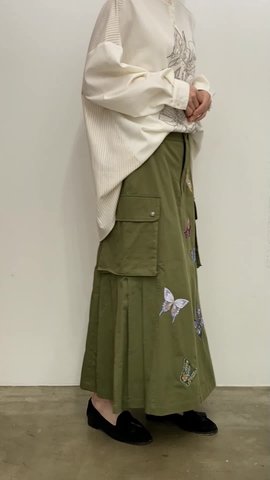 533006：蝶刺繍 綿ツイルとデニムのカーゴスカートの通販-ScoLar