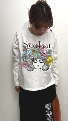 141637：花とスカラーちゃんプリント ロングスリーブTシャツの通販-ScoLar